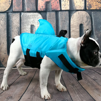 Dog Life Vest Shark- Keep Your Pet Safe and Stylish in the Water!